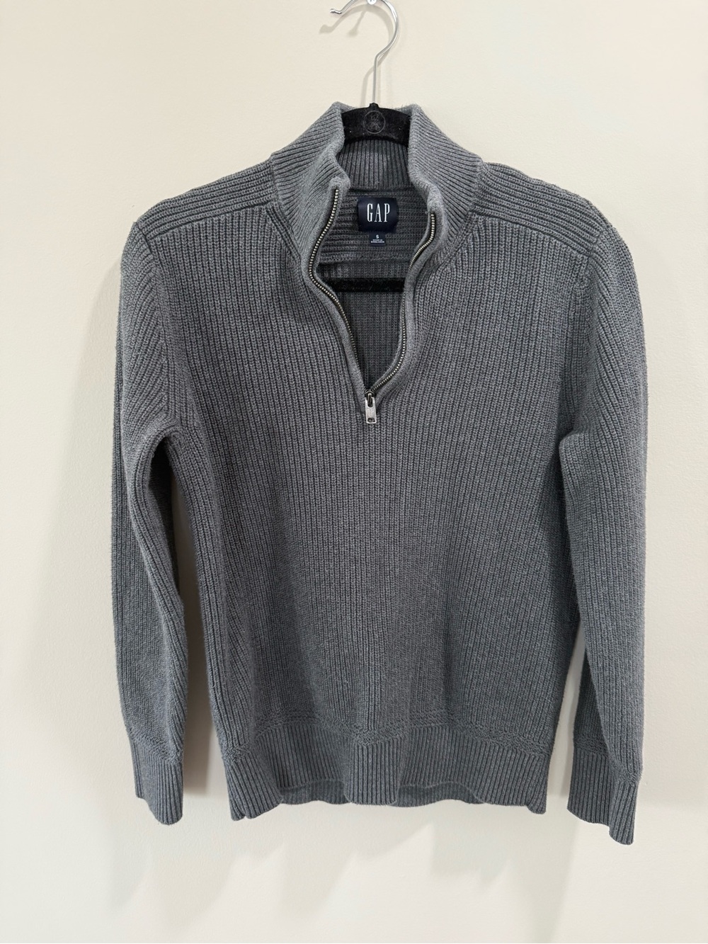 GAP Men's Charcoal Ribbed Half-Zip Sweater